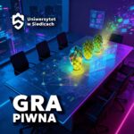 Grafika promująca warsztaty „Gra piwna”. Sala konferencyjna z futurystycznym stołem, na którym świecą holograficzne szyszki chmielu i dane analityczne — motyw symulacji biznesowej.